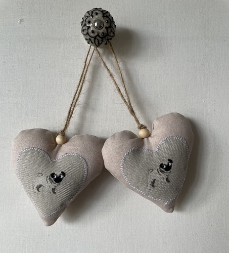 Pair heart door hangers - heart, in